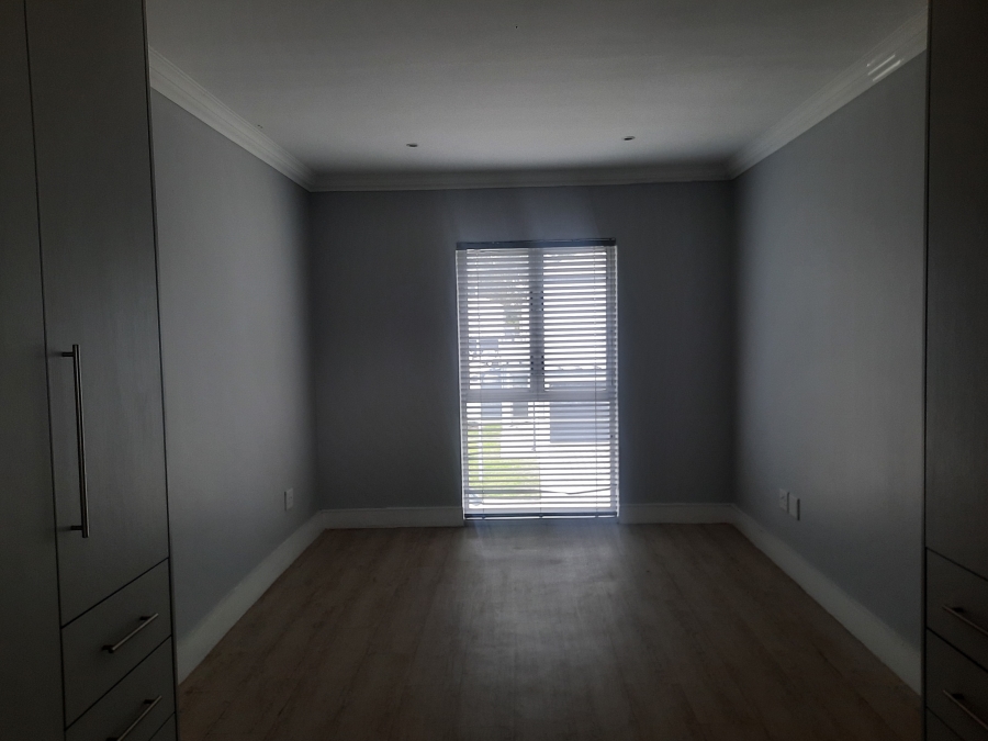 To Let 3 Bedroom Property for Rent in Langeberg Heights Western Cape